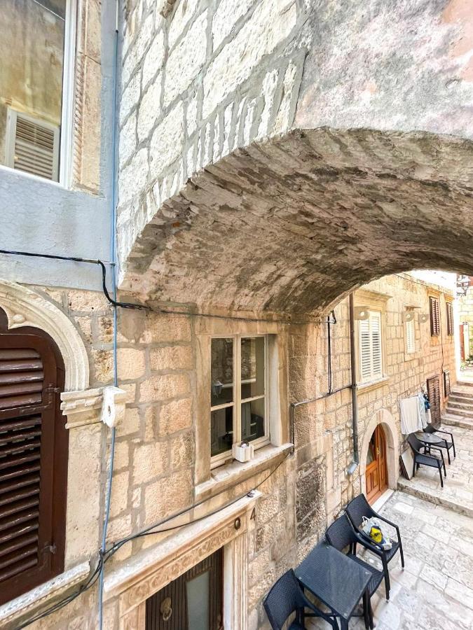 Apartment Kanavelic In Old Town Korcula ภายนอก รูปภาพ